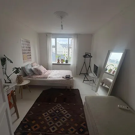 Book Entire 3br In