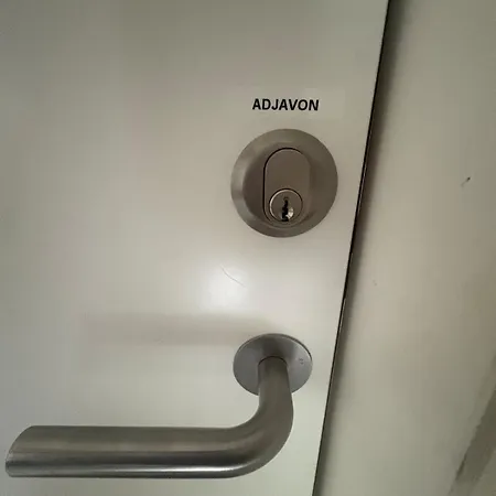 Book Entire 3br In *