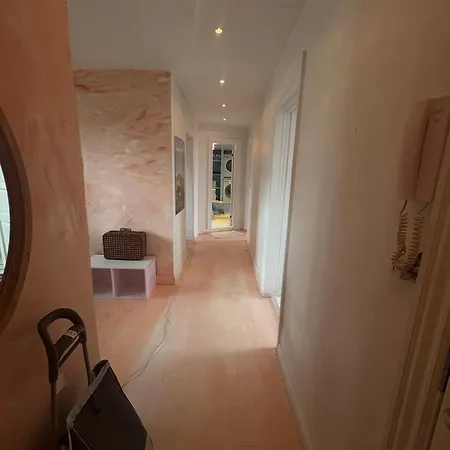 Book Entire 3br In *